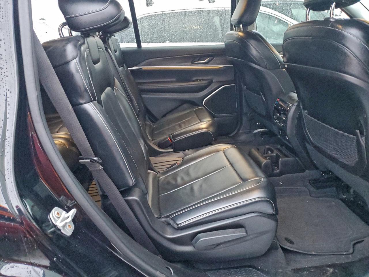 Jeep Grand Cherokee L Limited Image 10