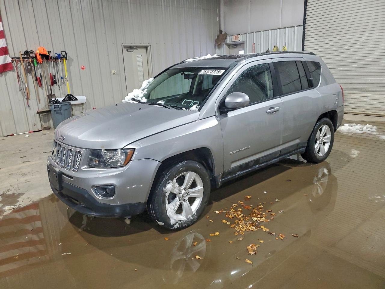 Jeep Compass Latitude Image 1
