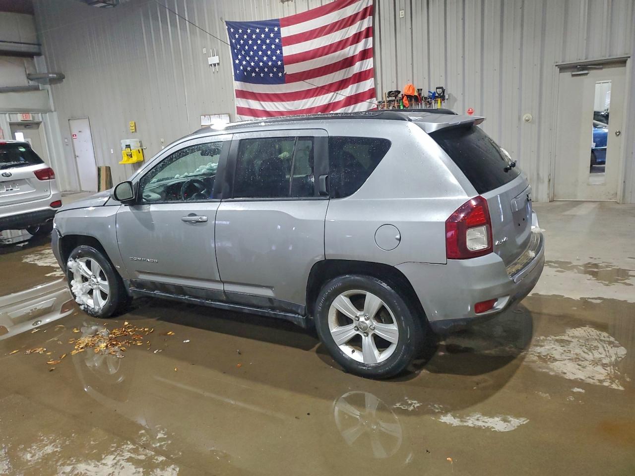 Jeep Compass Latitude Image 2