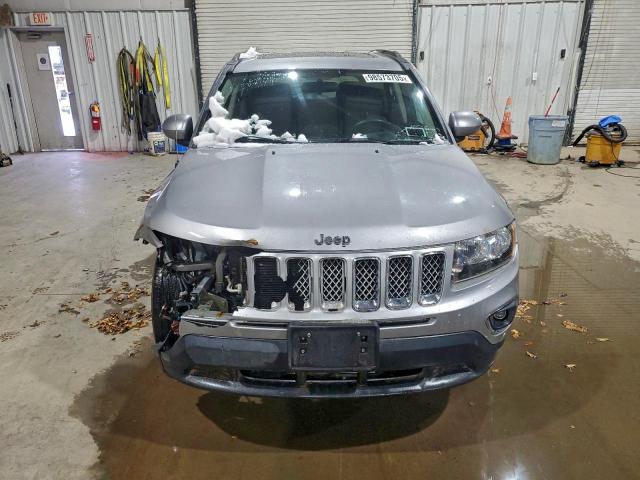 Jeep Compass Latitude Image 9