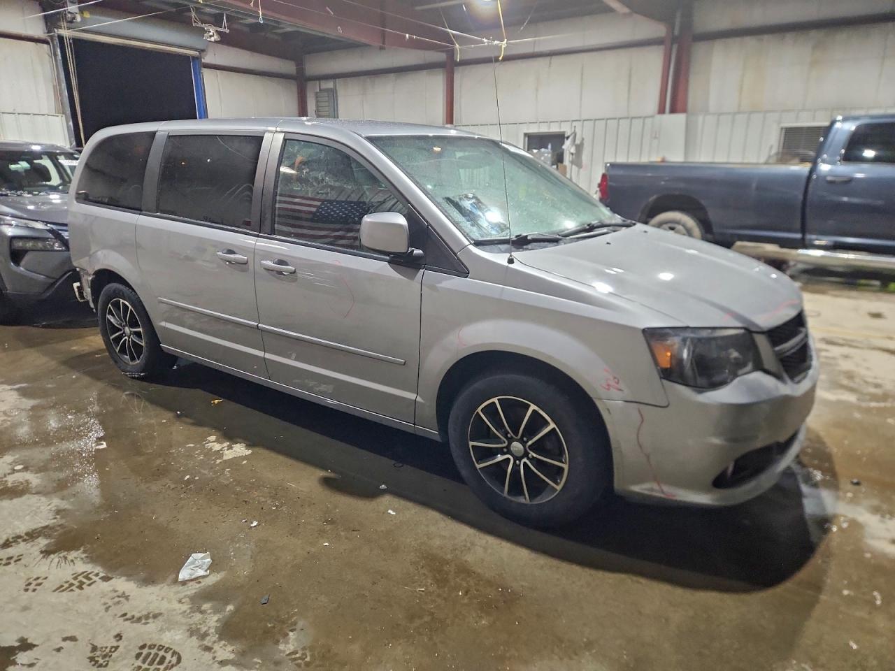 Dodge Caravan Sxt Image 3