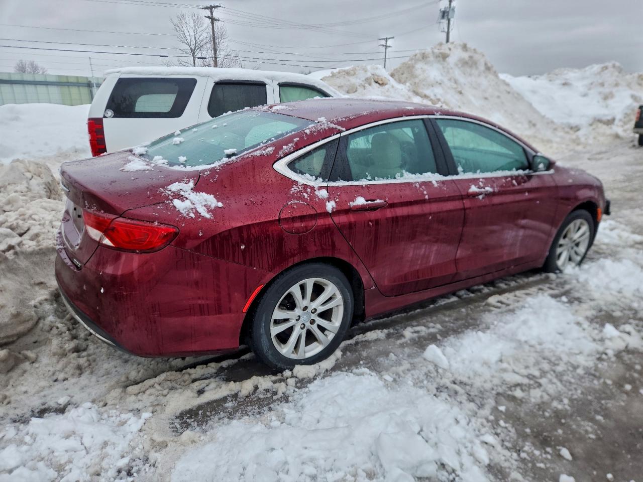 Chrysler 200 Limited Image 9