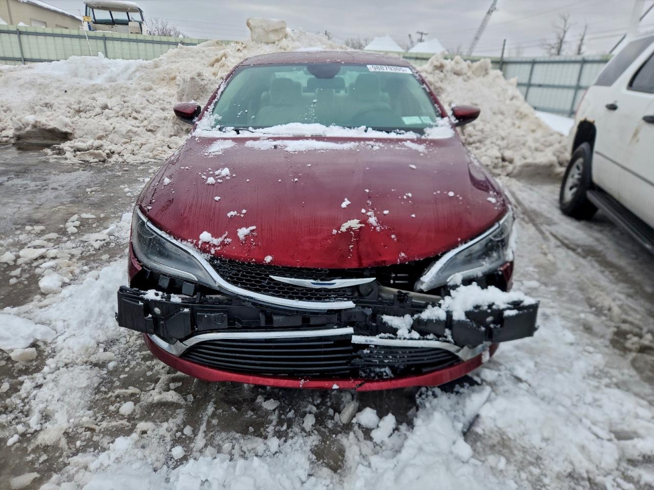 Chrysler 200 Limited Image 2