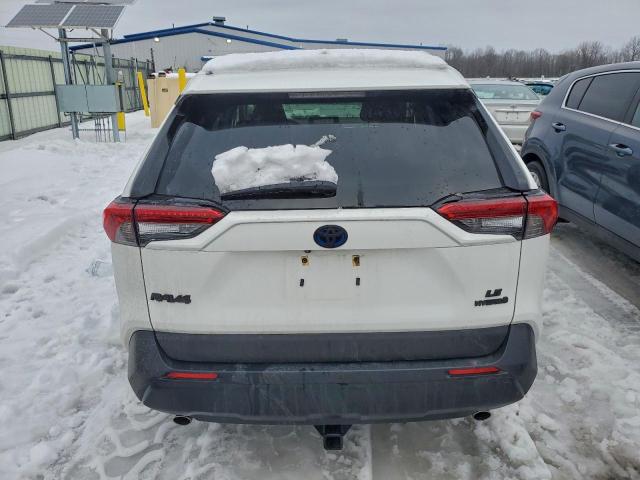 Toyota RAV4 Le Image 7