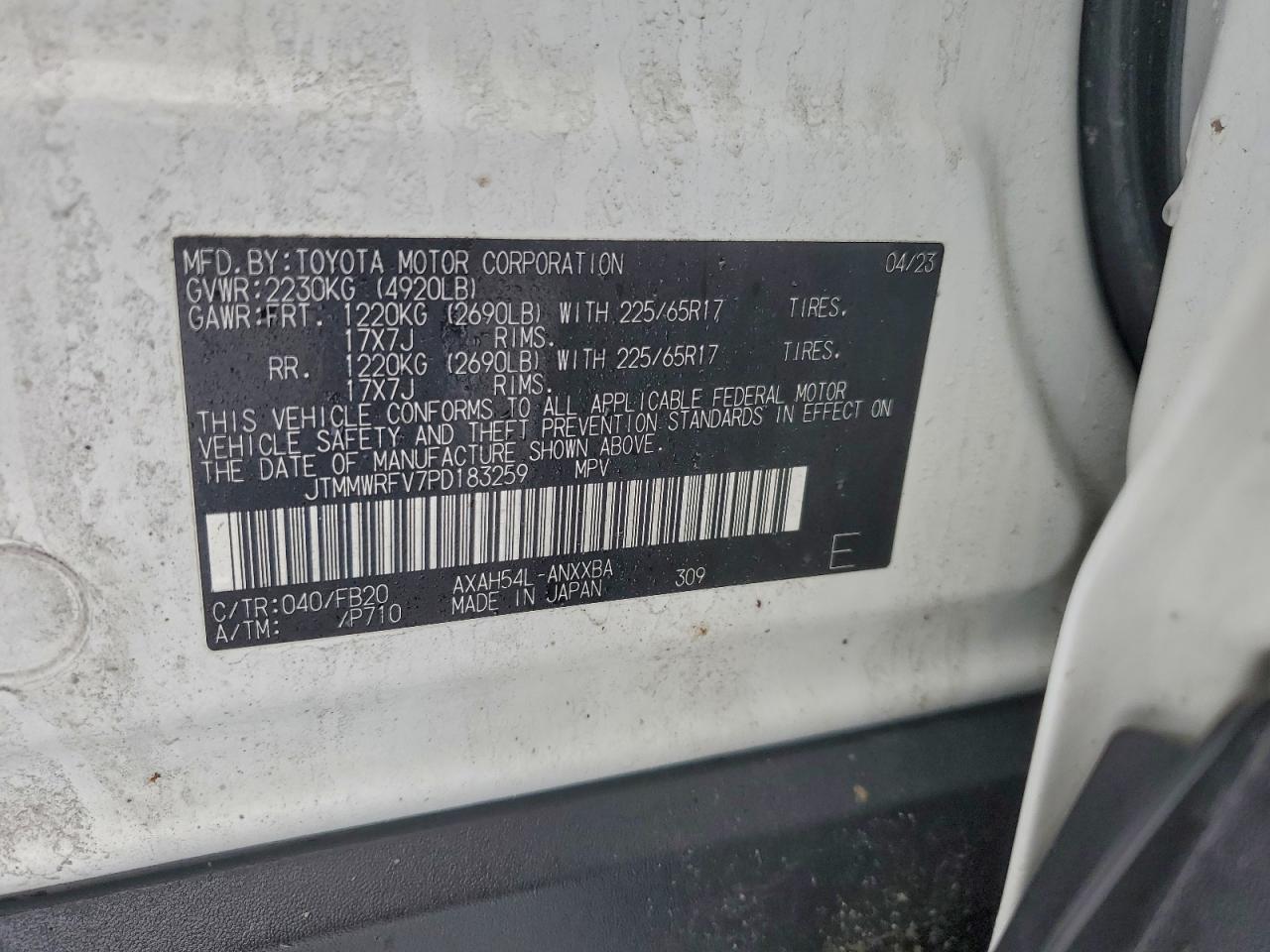 Toyota RAV4 Le Image 4