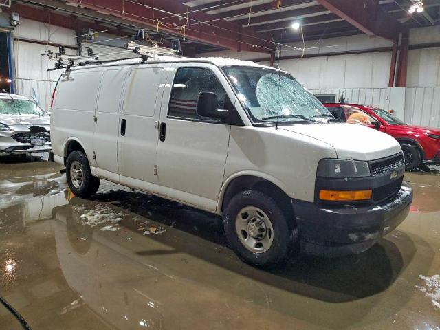 Chevrolet Express Image 7