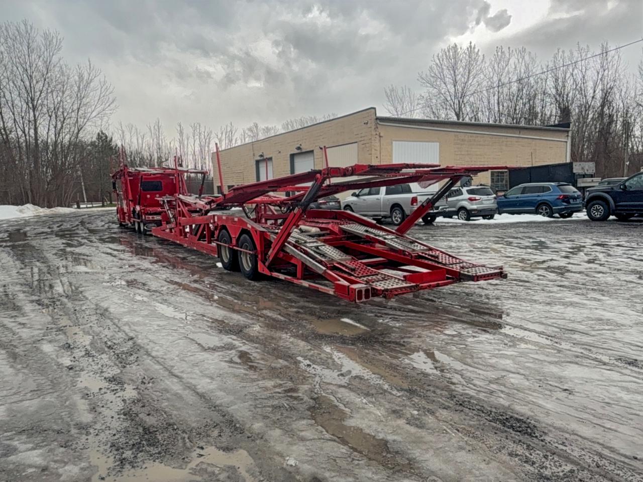 Peterbilt 389 Image 10