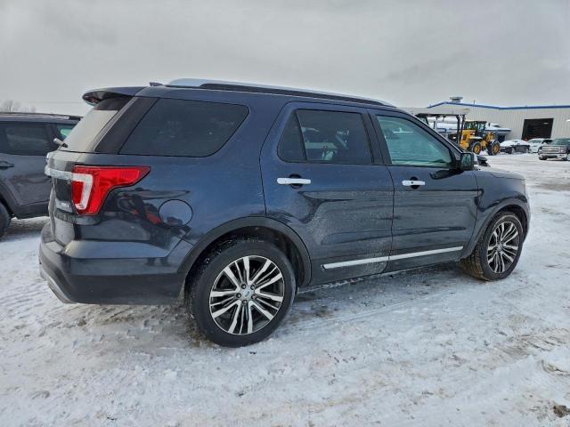 Ford Explorer Platinum Image 3