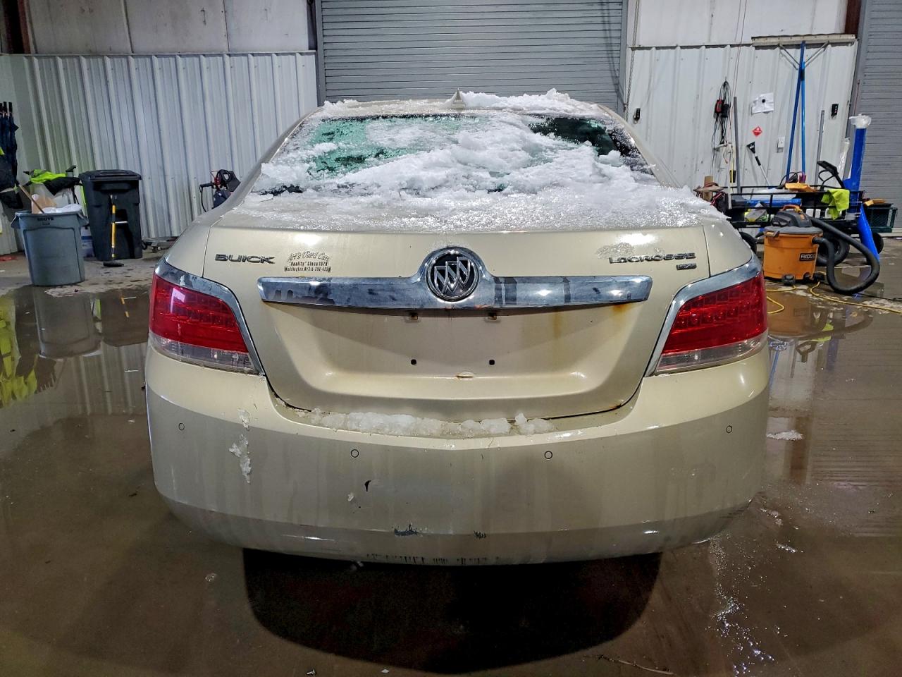 Buick LaCrosse Cxl Image 2