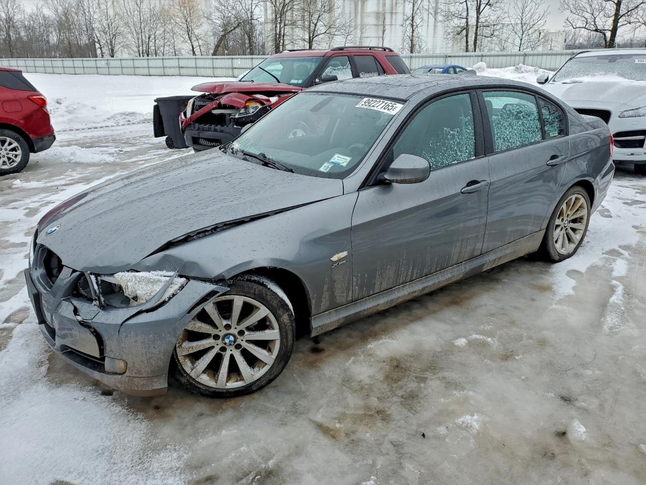 BMW 3 Series Xi Image 1