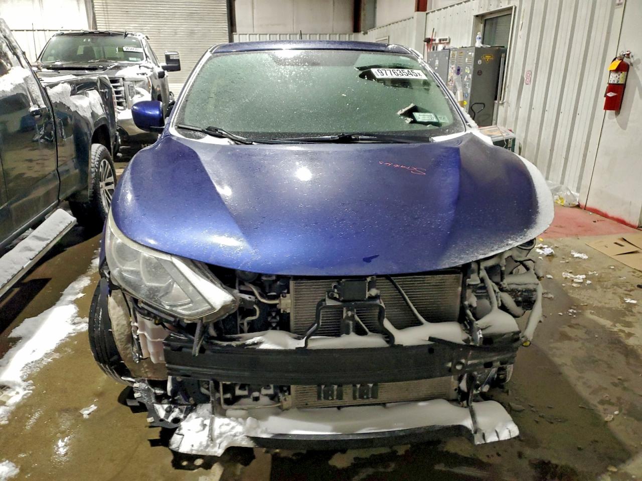 Nissan Rogue S Image 5