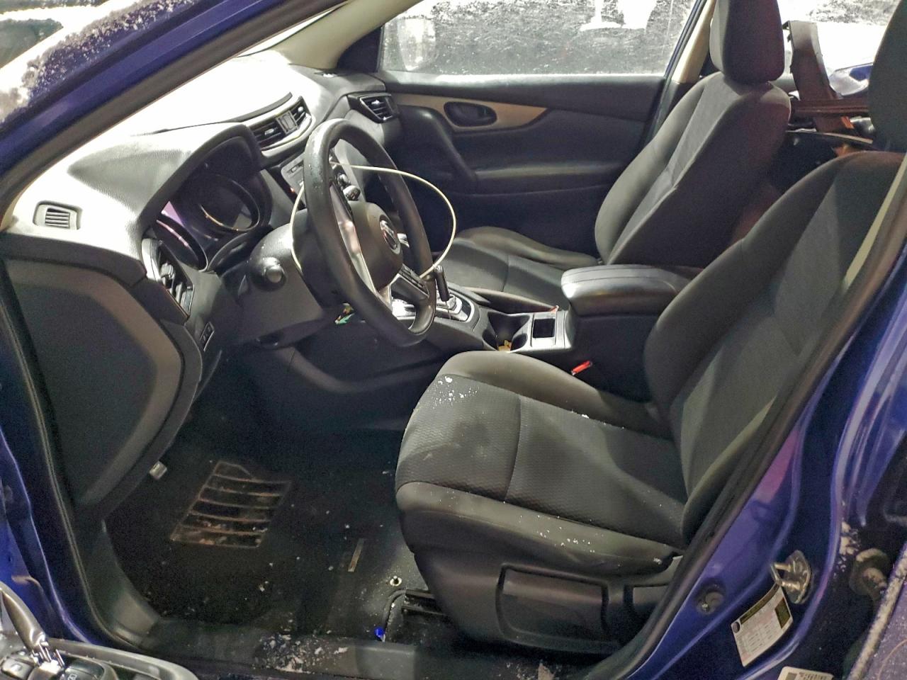 Nissan Rogue S Image 8