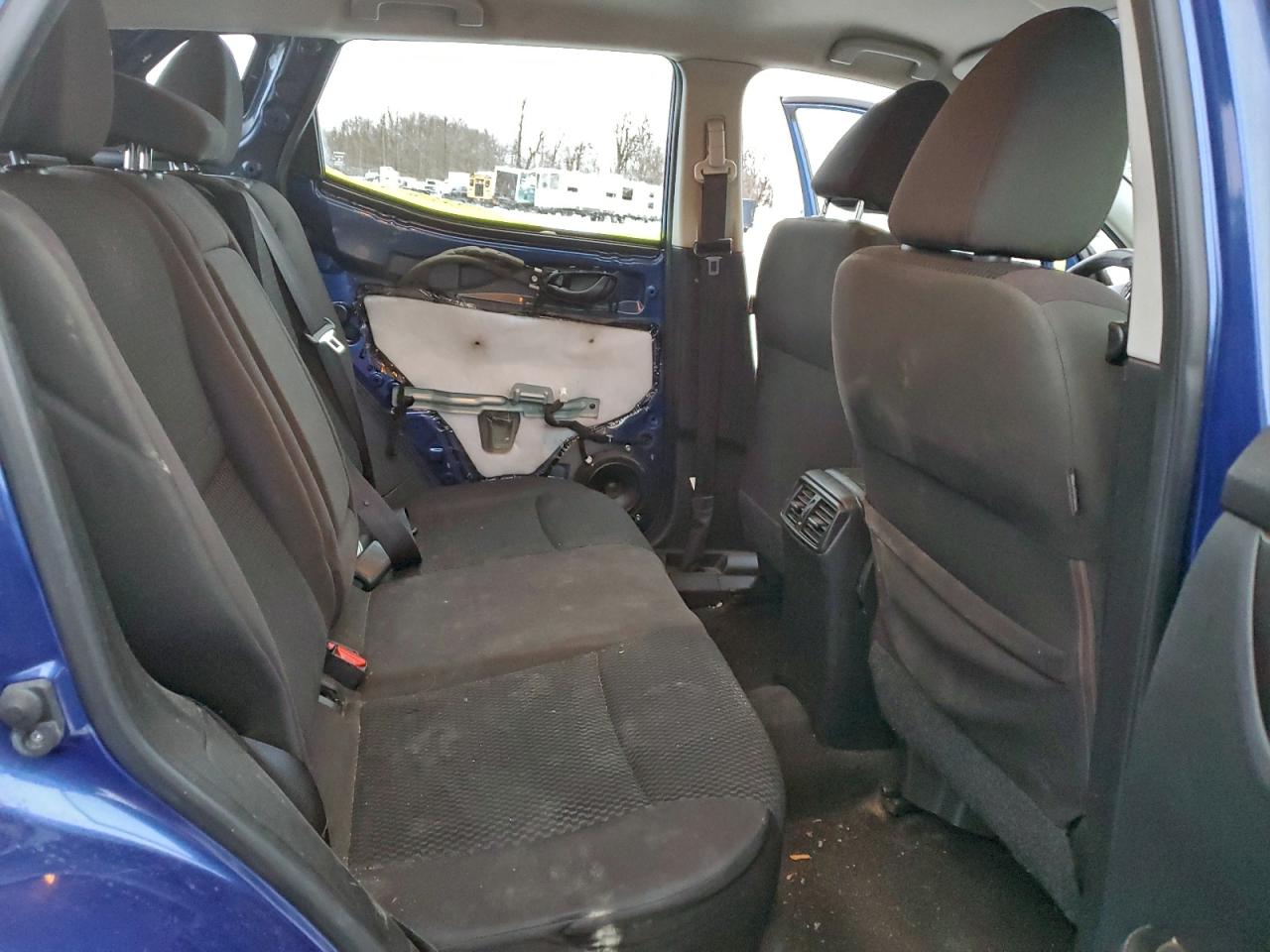 Nissan Rogue S Image 9