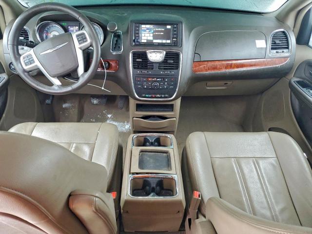 Chrysler Minivan Touring Image 11