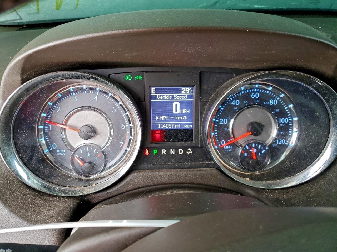 Chrysler Minivan Touring Image 14