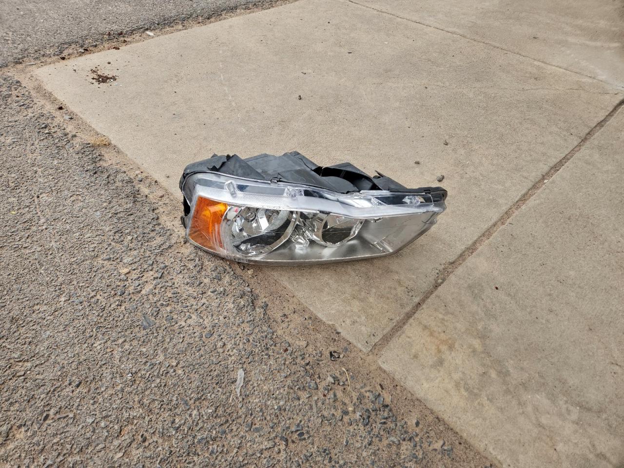 Chrysler Minivan Touring Image 9