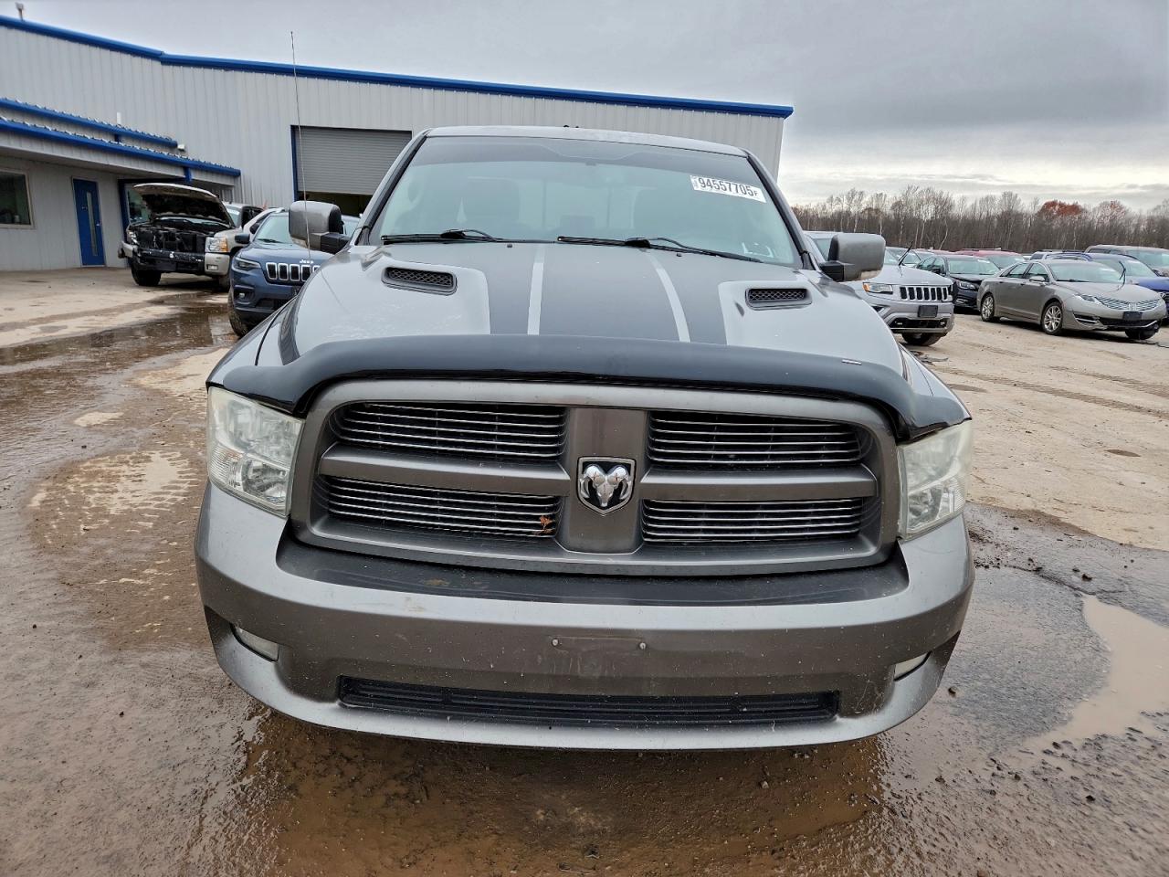Dodge Ram 1500 Image 9